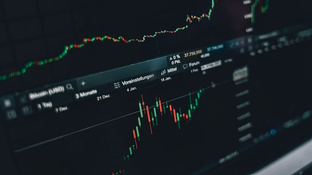 Gráfico de candles em tela de plataforma